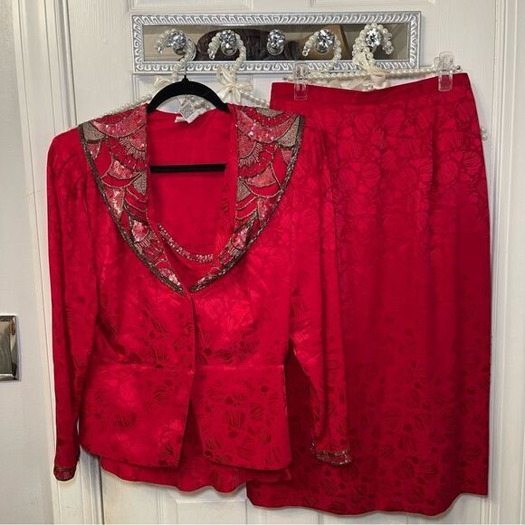 Jackets & Blazers - Vintage Elegant 3pc Women Red Vibrant Suit Beaded Sequined Details